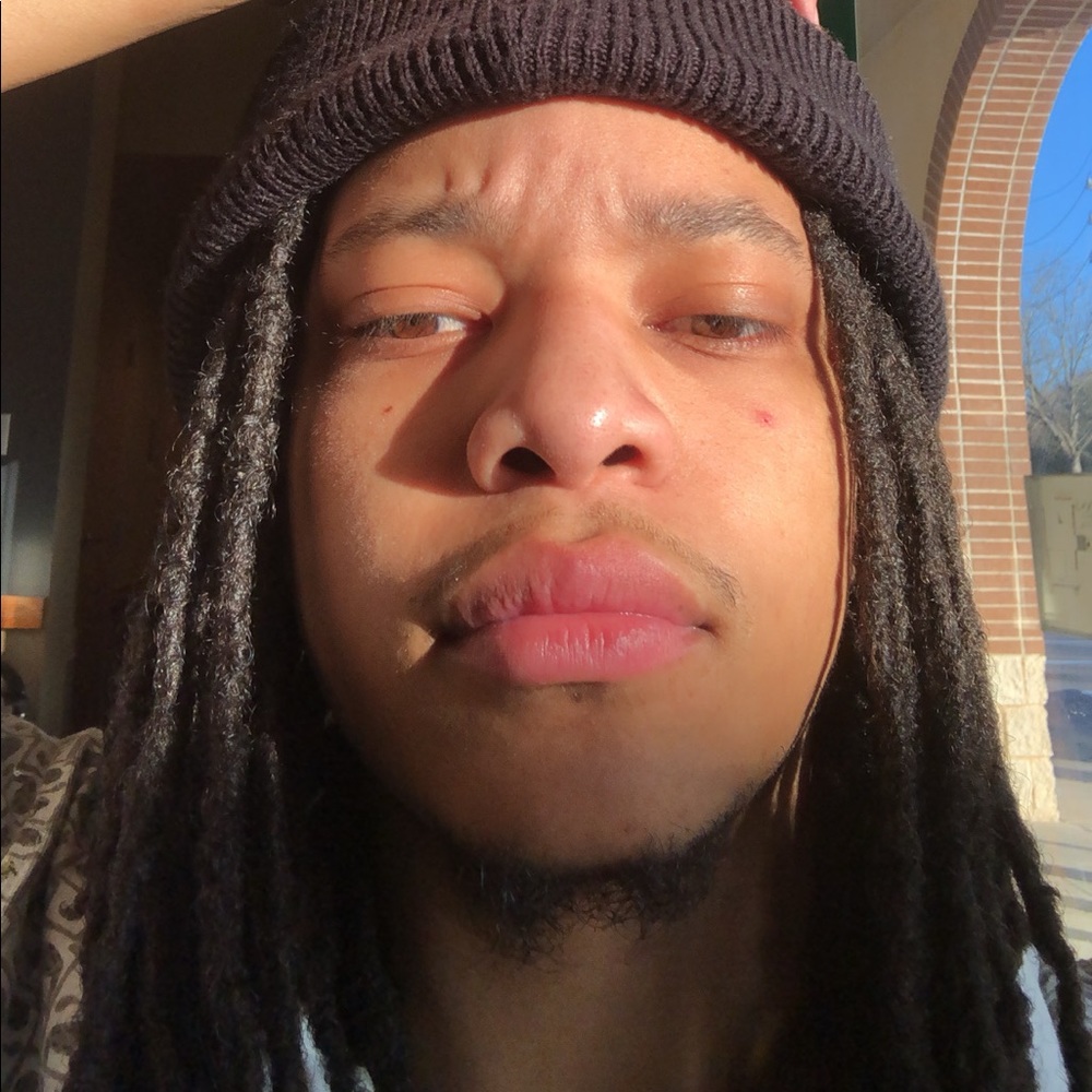 Meet your Posher, Elijah